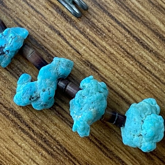 Vintage Navajo Handmade Turquoise Chunk & Brown Heishi Shell Beads necklace - Picture 10 of 12